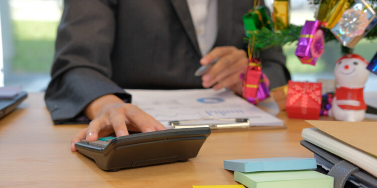 how to increase revenue holidays